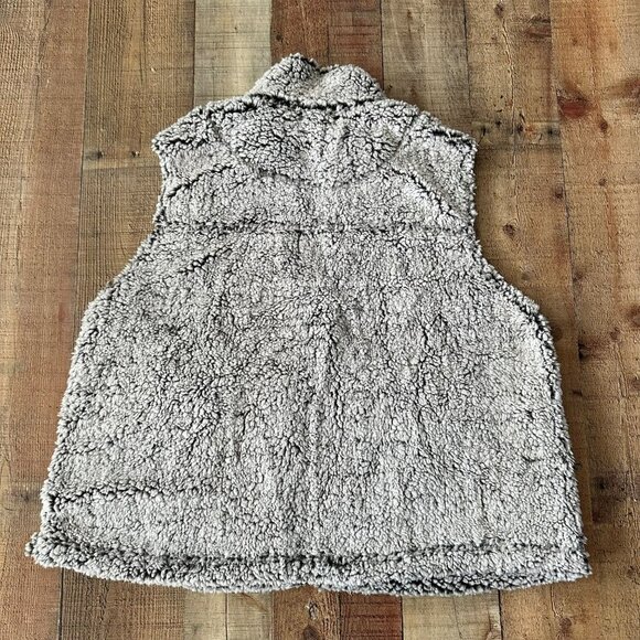 Catalog Favorites Gray sherpa teddy bear vest music note embroidered women's 1x - Picture 7 of 7